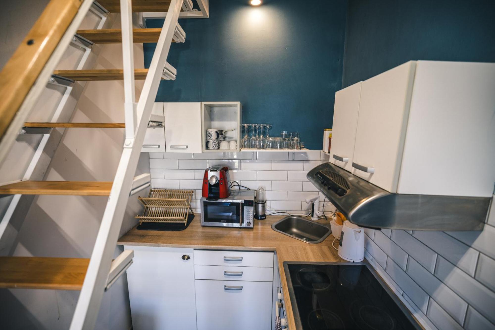 נובי סאד Spa Apartment Yin - Hot Tub, Sauna, Spa מראה חיצוני תמונה