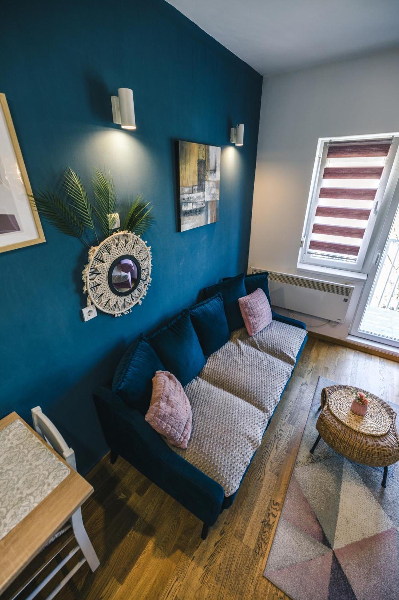 נובי סאד Spa Apartment Yin - Hot Tub, Sauna, Spa מראה חיצוני תמונה