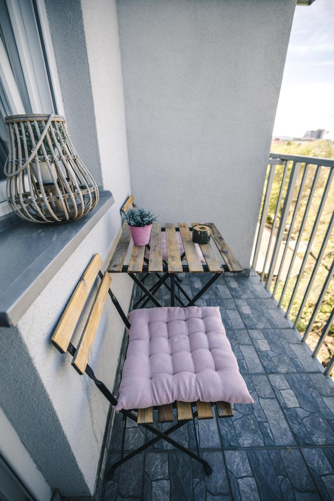 נובי סאד Spa Apartment Yin - Hot Tub, Sauna, Spa מראה חיצוני תמונה